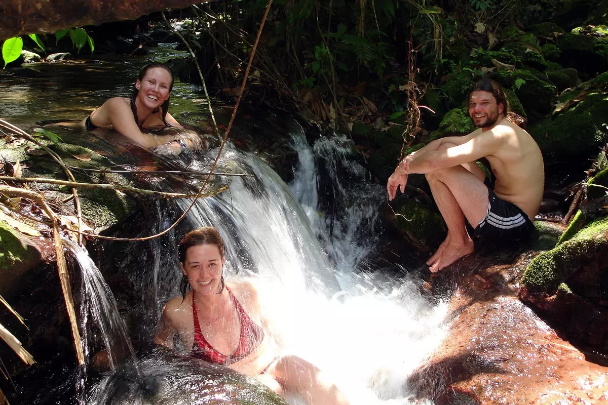 Manu Park Hot Spring